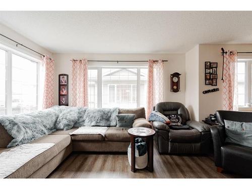 160 O'Coffey Crescent, Fort Mcmurray, AB - Indoor Photo Showing Living Room