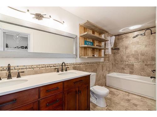 197 Ross Haven Drive, Fort Mcmurray, AB - Indoor Photo Showing Bathroom