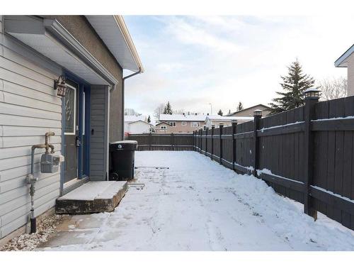 197 Ross Haven Drive, Fort Mcmurray, AB - Outdoor With Exterior