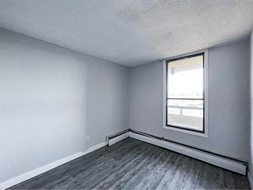 711-13221 Macdonald Drive, Fort Mcmurray, AB - Indoor Photo Showing Other Room