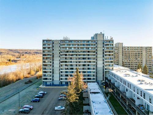 711-13221 Macdonald Drive, Fort Mcmurray, AB - Outdoor