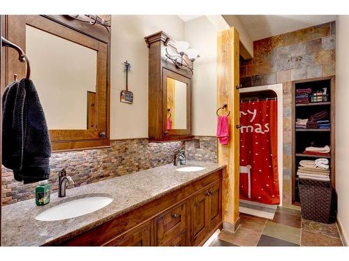 173 Sommer Way, Saprae Creek, AB - Indoor Photo Showing Bathroom