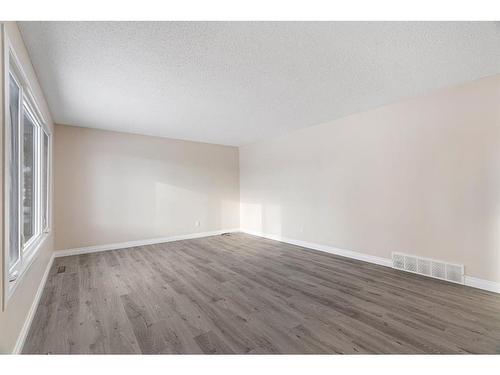 55 Fitzsimmons Avenue, Fort Mcmurray, AB - Indoor Photo Showing Other Room