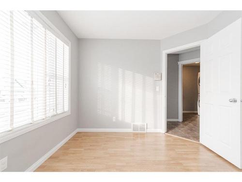 124 Fox Crescent, Fort Mcmurray, AB - Indoor Photo Showing Other Room