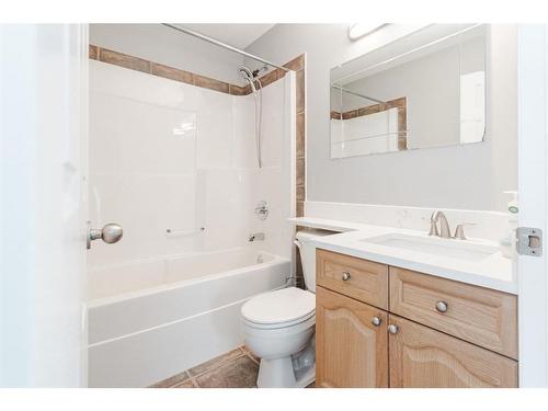 124 Fox Crescent, Fort Mcmurray, AB - Indoor Photo Showing Bathroom