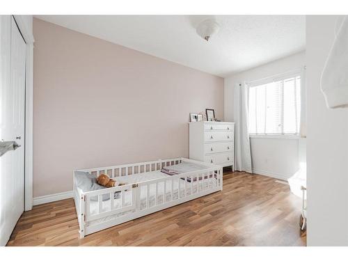 104 Swanson Crescent, Fort Mcmurray, AB - Indoor Photo Showing Bedroom