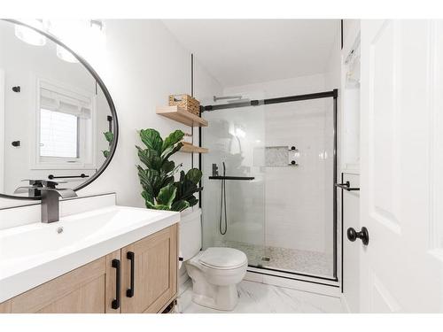 104 Swanson Crescent, Fort Mcmurray, AB - Indoor Photo Showing Bathroom