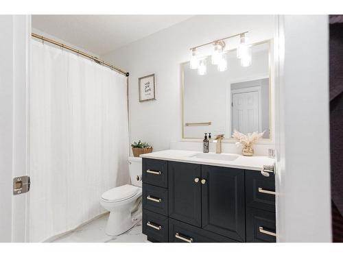 104 Swanson Crescent, Fort Mcmurray, AB - Indoor Photo Showing Bathroom