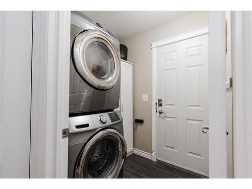 104 Swanson Crescent, Fort Mcmurray, AB - Indoor Photo Showing Laundry Room