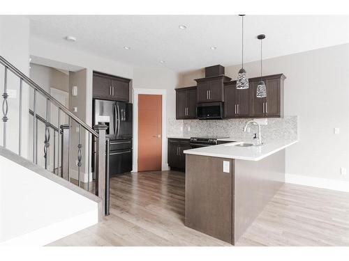 162 Athabasca Crescent, Fort Mcmurray, AB - Indoor Photo Showing Kitchen With Upgraded Kitchen