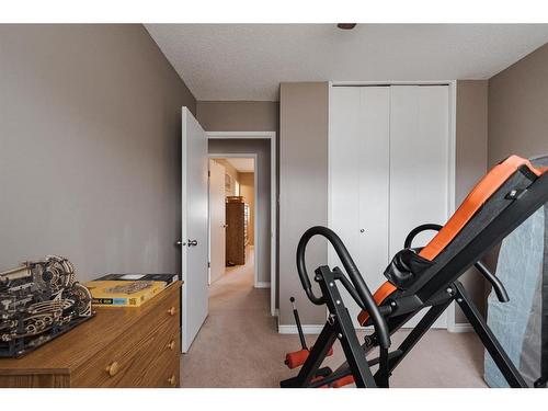 125 Silvertip Place, Fort Mcmurray, AB - Indoor Photo Showing Other Room