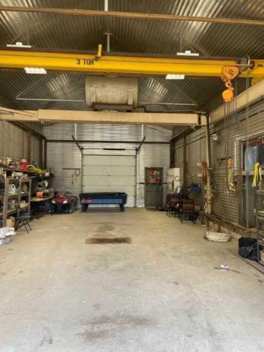 118 Poplar Drive Rr, Conklin, AB - Indoor Photo Showing Garage