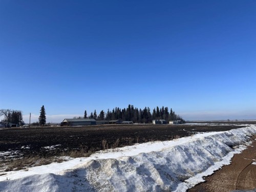 4902 50 Ave, Grassland, AB 