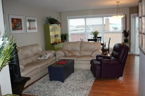 310-10212 101 Street, Lac La Biche, AB - Indoor Photo Showing Living Room