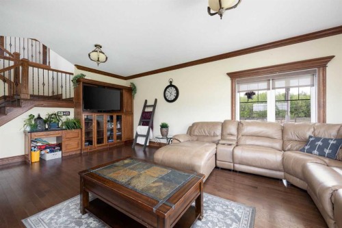 184055 Twp Rd 684, Rural Athabasca County, AB - Indoor Photo Showing Living Room