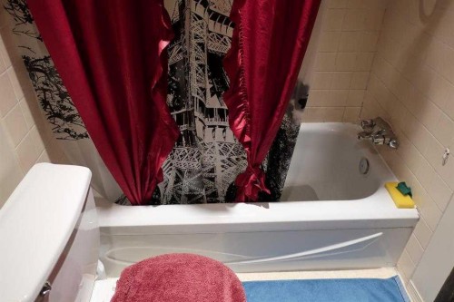 1600-21 Macdonald Drive, Fort Mcmurray, AB - Indoor Photo Showing Bathroom