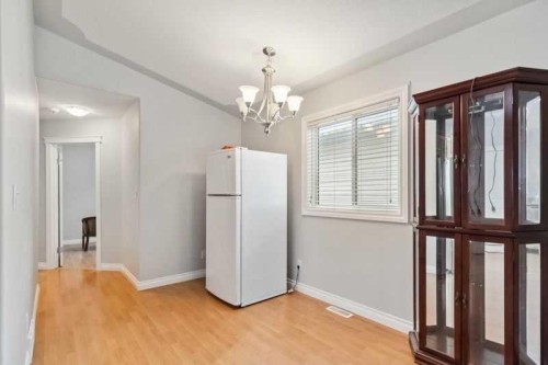 221 Ash Way, Fort Mcmurray, AB - Indoor Photo Showing Other Room