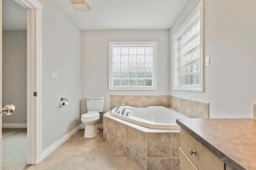 221 Ash Way, Fort Mcmurray, AB - Indoor Photo Showing Bathroom