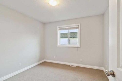 221 Ash Way, Fort Mcmurray, AB - Indoor Photo Showing Other Room