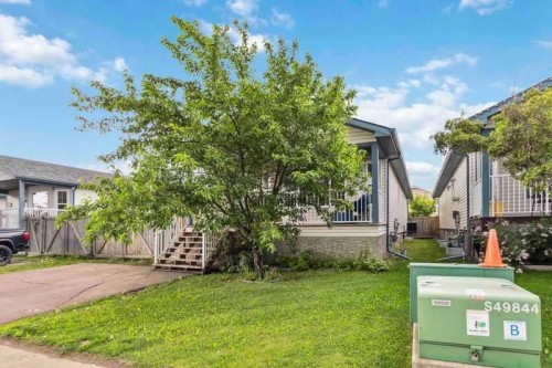 221 Ash Way, Fort Mcmurray, AB - Outdoor