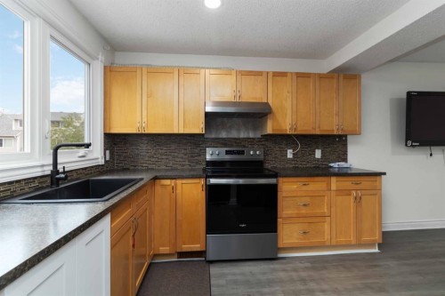 116 Wallace Place, Fort Mcmurray, AB - Indoor Photo Showing Kitchen