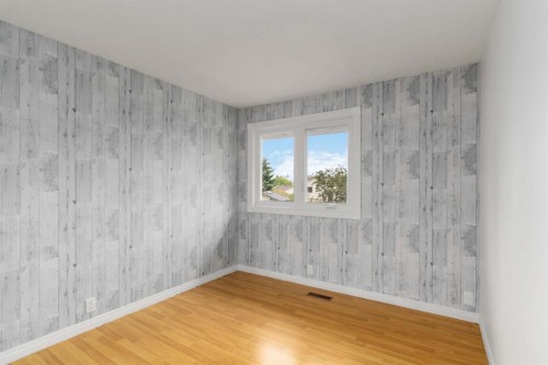 116 Wallace Place, Fort Mcmurray, AB - Indoor Photo Showing Other Room