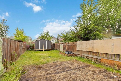 116 Wallace Place, Fort Mcmurray, AB - Outdoor