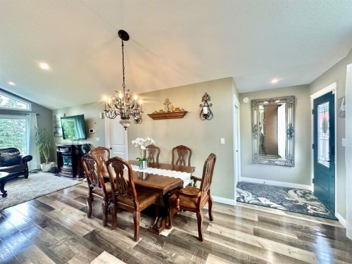318 15156 Old Trail, Lac La Biche, AB - Indoor Photo Showing Dining Room
