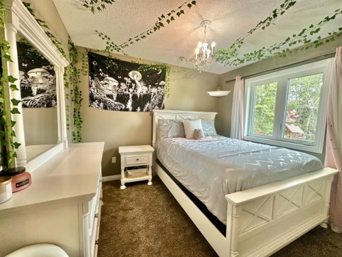 318 15156 Old Trail, Lac La Biche, AB - Indoor Photo Showing Bedroom