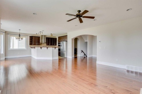 404 Killdeer Way, Fort Mcmurray, AB - Indoor Photo Showing Kitchen