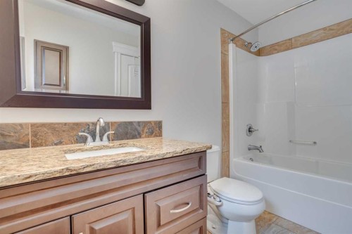 404 Killdeer Way, Fort Mcmurray, AB - Indoor Photo Showing Bathroom
