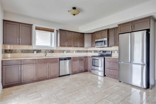 404 Killdeer Way, Fort Mcmurray, AB - Indoor Photo Showing Kitchen With Stainless Steel Kitchen