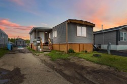 224 GRANDVIEW Crescent  Fort Mcmurray, AB T9H 4X8