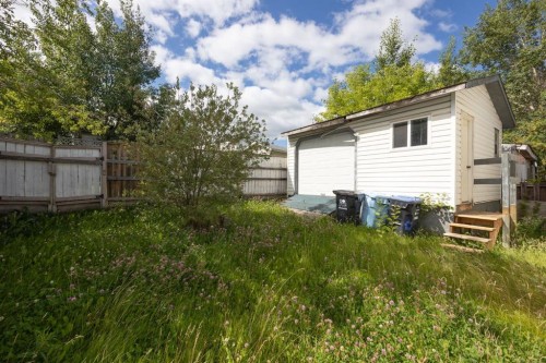 368 Grey Crescent, Fort Mcmurray, AB - Outdoor