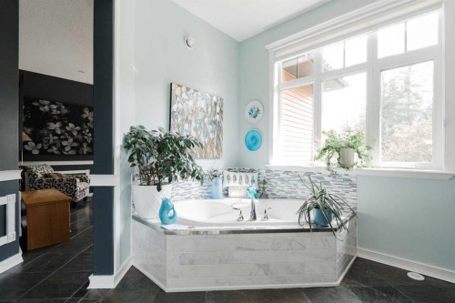 5747 Draper Road, Fort Mcmurray, AB - Indoor Photo Showing Bathroom