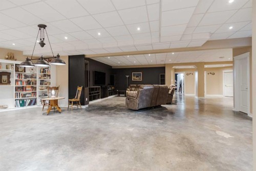 5747 Draper Road, Fort Mcmurray, AB - Indoor Photo Showing Other Room