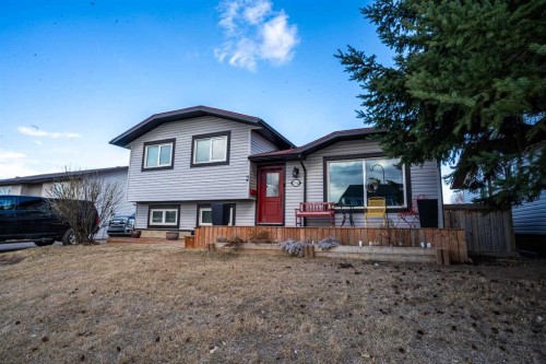 106 Becker Crescent, Fort Mcmurray, AB - Outdoor