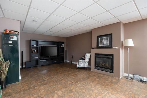 549 Walnut Crescent, Fort Mcmurray, AB - Indoor With Fireplace
