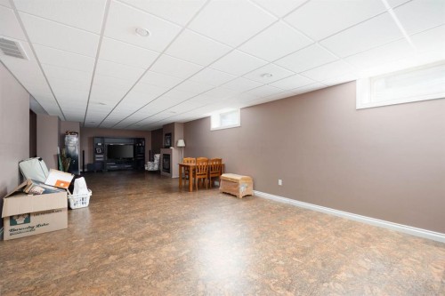 549 Walnut Crescent, Fort Mcmurray, AB - Indoor