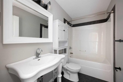 103 Rattlepan Creek Crescent, Fort Mcmurray, AB - Indoor Photo Showing Bathroom