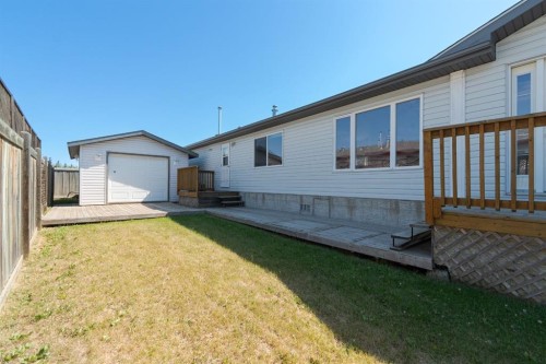 116 Balsam Way, Fort Mcmurray, AB - Outdoor With Exterior
