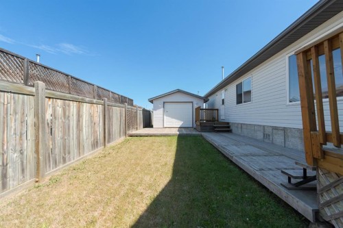 116 Balsam Way, Fort Mcmurray, AB - Outdoor With Exterior