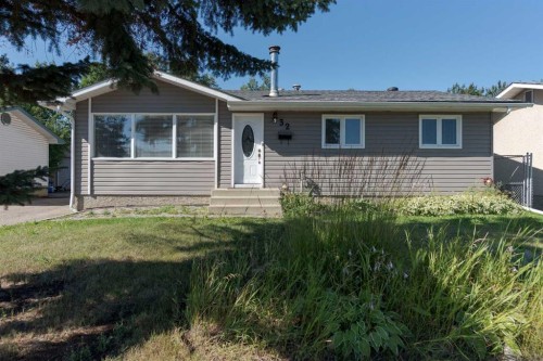 32 Moberly Crescent, Fort Mcmurray, AB - Outdoor