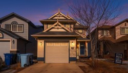 334 Grosbeak Way  Fort Mcmurray, AB T9K 0L8