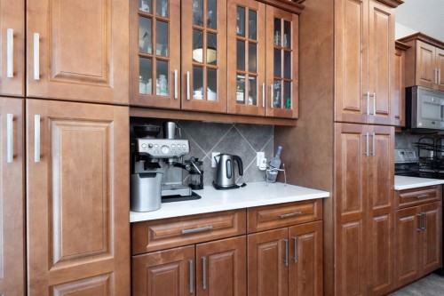 457 Walnut Crescent, Fort Mcmurray, AB - Indoor Photo Showing Kitchen