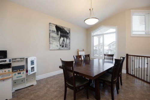 457 Walnut Crescent, Fort Mcmurray, AB - Indoor Photo Showing Dining Room