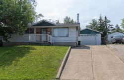 121 Beale Crescent  Fort Mcmurray, AB T9H 2T3