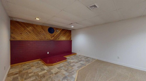 121 Beale Crescent, Fort Mcmurray, AB - Indoor Photo Showing Other Room