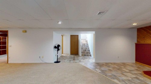 121 Beale Crescent, Fort Mcmurray, AB - Indoor