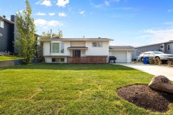 525 Beacon Hill Drive  Fort Mcmurray, AB T9H 2R4